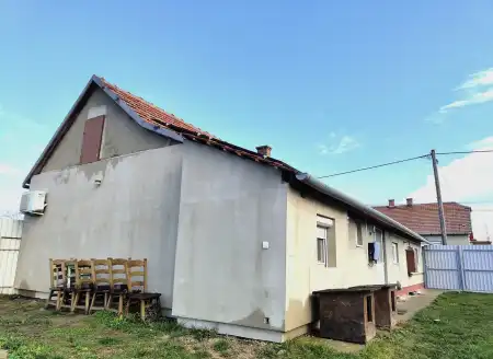 Eladó családi ház, Maroslele 3+2 szoba 81 m² 37.9 M Ft