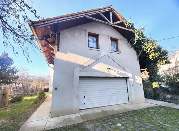 Eladó családi ház, Szeged 14 szoba 404 m² 269 M Ft