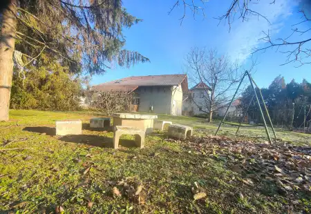 Eladó családi ház, Szeged 14 szoba 404 m² 269 M Ft
