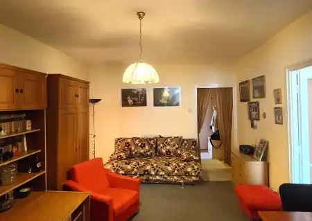 Eladó panellakás, Szeged 2 szoba 45 m² 14.9 M Ft