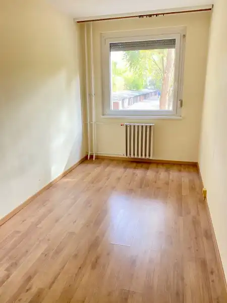 Eladó panellakás, Szeged 1+1 szoba 47 m² 46.9 M Ft