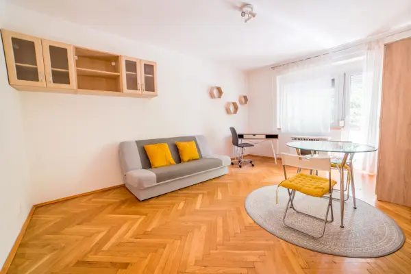 Kiadó téglalakás, Szeged 1 szoba 140 E Ft/hó